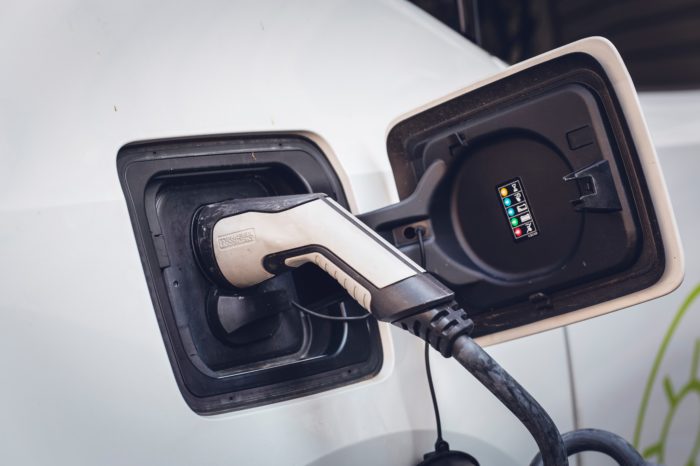 Ten Minute Top Up: Researchers Develop A Way To Quick Charge EVs