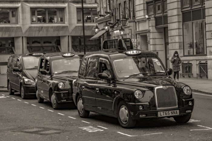 Week in Review: London's black cabs go electric & Shell gets into EV charging